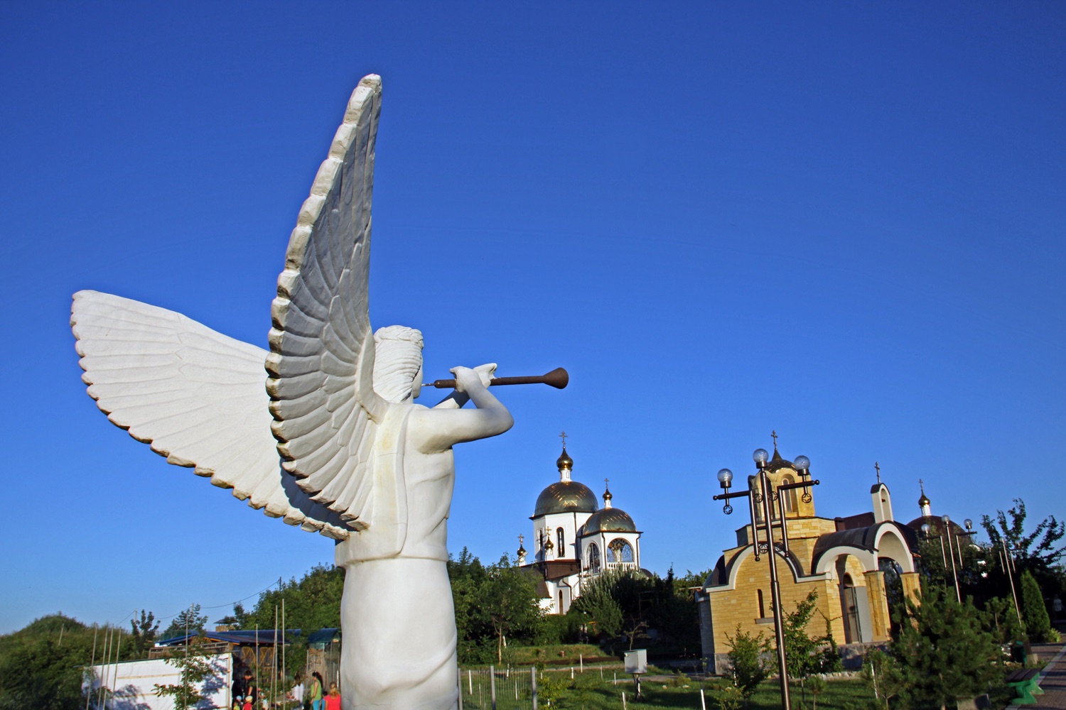 Аллея апостолов